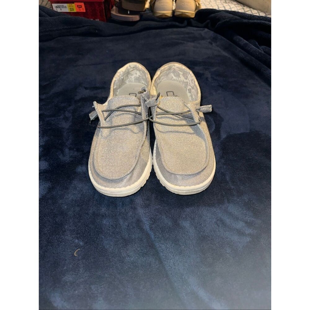 NWOT Hey Dude Women’s size 9 Light Glittery Gray Loafers